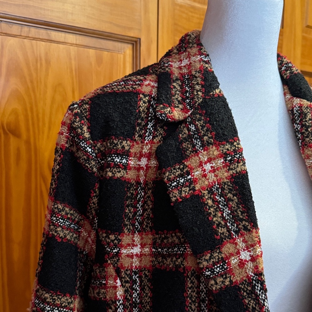 Womens Black and Red Plaid Wool-Blend Coat Jacket - Picture 5 of 5
